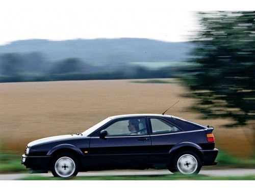Характеристики автомобиля Volkswagen Corrado 2.0 MT (08.1991 - 07.1994): фото, вместимость, скорость, двигатель, топливо, масса, отзывы