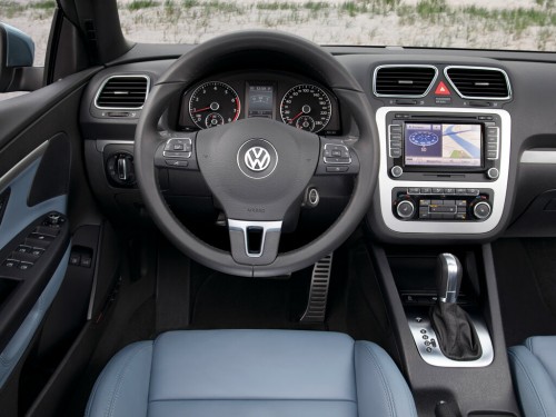 Характеристики автомобиля Volkswagen Eos 1.4 TSI MT Exclusive (11.2010 - 05.2015): фото, вместимость, скорость, двигатель, топливо, масса, отзывы