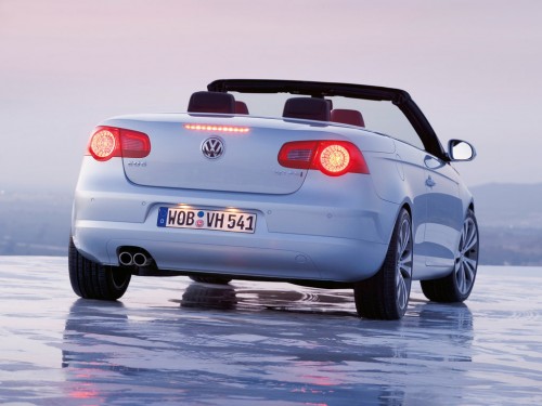 Характеристики автомобиля Volkswagen Eos 2.0 TSI DSG GT Sport (11.2009 - 11.2010): фото, вместимость, скорость, двигатель, топливо, масса, отзывы