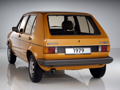 Характеристики автомобиля Volkswagen Golf 1.1 MT L (08.1978 - 07.1980): фото, вместимость, скорость, двигатель, топливо, масса, отзывы