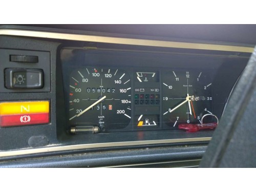Характеристики автомобиля Volkswagen Golf 1.5 AT CL (08.1980 - 12.1982): фото, вместимость, скорость, двигатель, топливо, масса, отзывы