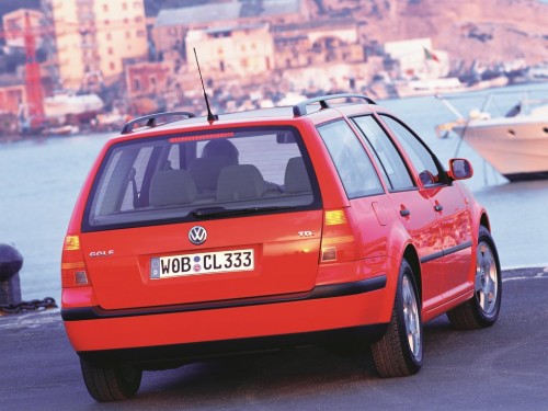 Характеристики автомобиля Volkswagen Golf 2.0 MT Base 5dr. (04.1999 - 03.2000): фото, вместимость, скорость, двигатель, топливо, масса, отзывы