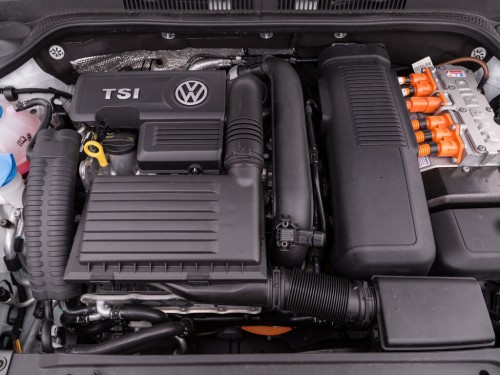 Характеристики автомобиля Volkswagen Jetta 1.4 TSI MT (09.2014 - 01.2018): фото, вместимость, скорость, двигатель, топливо, масса, отзывы