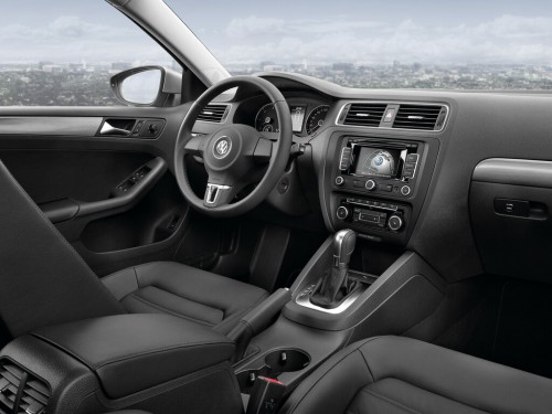 Характеристики автомобиля Volkswagen Jetta 1.4 TSI DSG Hybrid Highline (05.2011 - 09.2014): фото, вместимость, скорость, двигатель, топливо, масса, отзывы