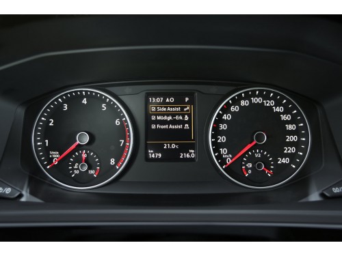 Характеристики автомобиля Volkswagen Multivan 2.0 biTDI DSG Comfortline Long (08.2015 - 12.2019): фото, вместимость, скорость, двигатель, топливо, масса, отзывы