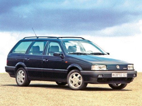 Характеристики автомобиля Volkswagen Passat 1.6 TD MT CL (08.1988 - 07.1989): фото, вместимость, скорость, двигатель, топливо, масса, отзывы