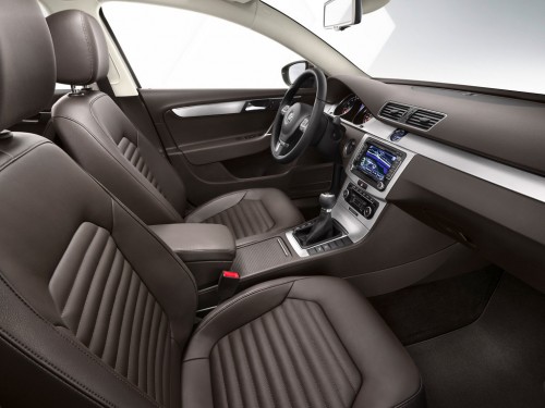 Характеристики автомобиля Volkswagen Passat 1.8 TSI MT Comfortline (01.2011 - 06.2015): фото, вместимость, скорость, двигатель, топливо, масса, отзывы