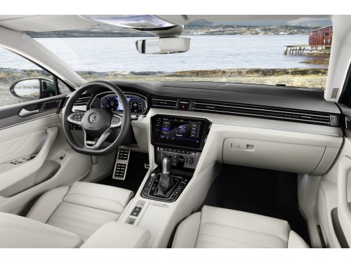 Характеристики автомобиля Volkswagen Passat 1.4 TSI DSG Business (02.2020 - 02.2022): фото, вместимость, скорость, двигатель, топливо, масса, отзывы