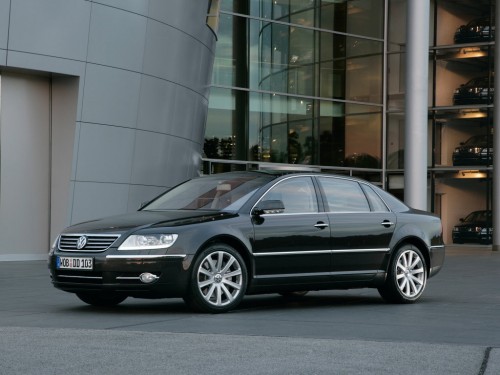 Характеристики автомобиля Volkswagen Phaeton 3.2 L Tiptronic (03.2007 - 04.2010): фото, вместимость, скорость, двигатель, топливо, масса, отзывы