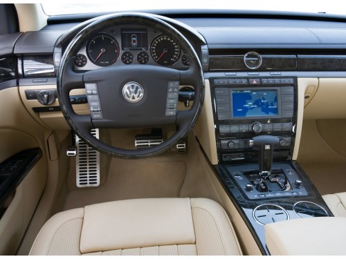 Характеристики автомобиля Volkswagen Phaeton 3.0 TDi Tiptronic (10.2008 - 04.2010): фото, вместимость, скорость, двигатель, топливо, масса, отзывы