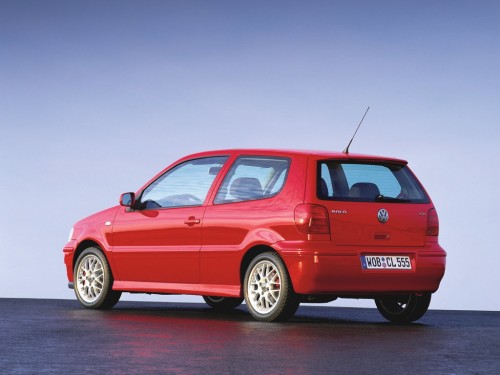 Характеристики автомобиля Volkswagen Polo 1.0 MT Colour Concept 3dr. (10.1999 - 10.2001): фото, вместимость, скорость, двигатель, топливо, масса, отзывы