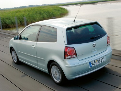 Характеристики автомобиля Volkswagen Polo 1.2 MT Comfortline 3dr. (05.2007 - 05.2009): фото, вместимость, скорость, двигатель, топливо, масса, отзывы