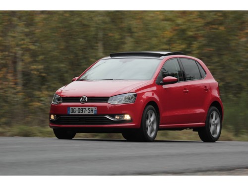 Характеристики автомобиля Volkswagen Polo 1.0 MT BlueMotion Fresh 5dr. (04.2014 - 12.2014): фото, вместимость, скорость, двигатель, топливо, масса, отзывы