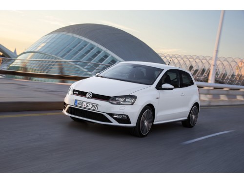 Характеристики автомобиля Volkswagen Polo 1.0 MT BlueMotion Beats 3dr. (06.2016 - 06.2018): фото, вместимость, скорость, двигатель, топливо, масса, отзывы
