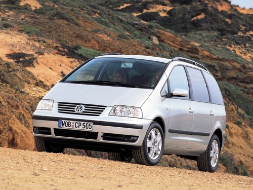 Характеристики автомобиля Volkswagen Sharan 2.8 Tiptronic Comfortline (05.2000 - 10.2005): фото, вместимость, скорость, двигатель, топливо, масса, отзывы