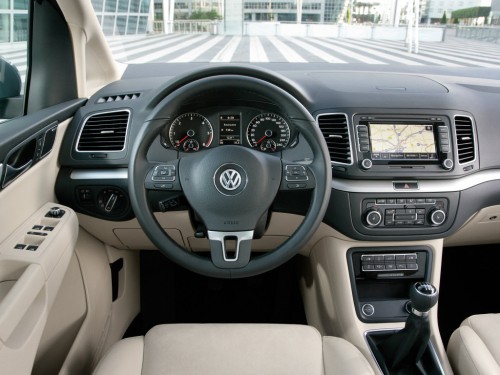 Характеристики автомобиля Volkswagen Sharan 1.4 TSI MT BlueMotion Comfortline 5 seats (04.2010 - 01.2011): фото, вместимость, скорость, двигатель, топливо, масса, отзывы