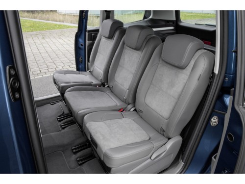 Характеристики автомобиля Volkswagen Sharan 1.4 TSI DSG BlueMotion Ocean 7 seats (05.2015 - 03.2022): фото, вместимость, скорость, двигатель, топливо, масса, отзывы