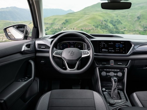 Характеристики автомобиля Volkswagen Taos 1.6 MPI AT JOY! (10.2021 - 12.2022): фото, вместимость, скорость, двигатель, топливо, масса, отзывы