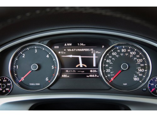 Характеристики автомобиля Volkswagen Touareg 3.0 TDI (12.2014 - 12.2016): фото, вместимость, скорость, двигатель, топливо, масса, отзывы