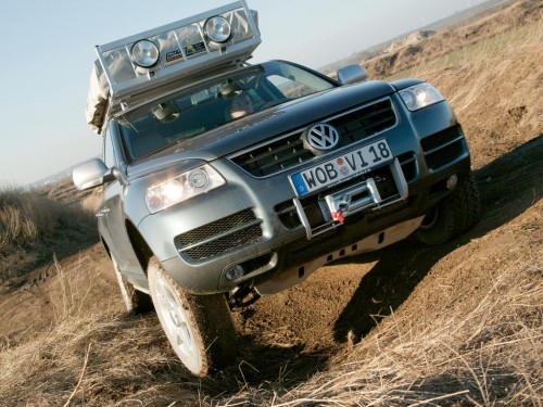 Характеристики автомобиля Volkswagen Touareg 5.0 TDI Tiptronic Kong (11.2005 - 10.2006): фото, вместимость, скорость, двигатель, топливо, масса, отзывы