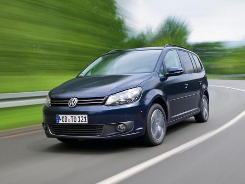 Характеристики автомобиля Volkswagen Touran 1.2 TSI MT Cup 5 мест (12.2013 - 05.2015): фото, вместимость, скорость, двигатель, топливо, масса, отзывы