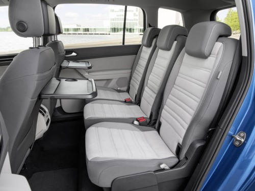 Характеристики автомобиля Volkswagen Touran 1.2 TSI MT Comfortline (05.2015 - 08.2018): фото, вместимость, скорость, двигатель, топливо, масса, отзывы