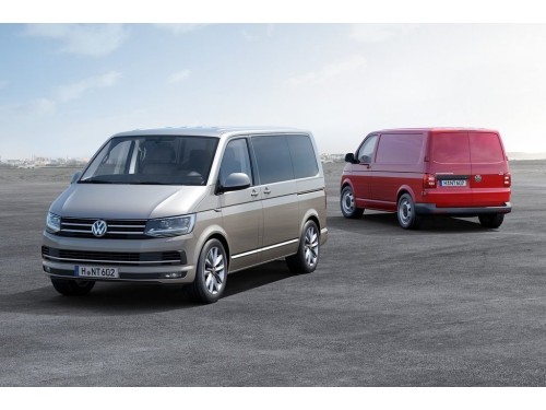 Характеристики автомобиля Volkswagen Transporter 2.0 TDI DSG Kombi Long Standard roof (07.2015 - 12.2019): фото, вместимость, скорость, двигатель, топливо, масса, отзывы