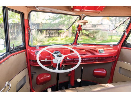 Характеристики автомобиля Volkswagen Type 2 1.2 MT 1200 Bus Bulli Samba (02.1954 - 12.1958): фото, вместимость, скорость, двигатель, топливо, масса, отзывы