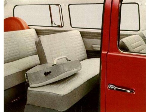 Характеристики автомобиля Volkswagen Type 2 1.6 MT 1600 Kombi (08.1970 - 07.1972): фото, вместимость, скорость, двигатель, топливо, масса, отзывы