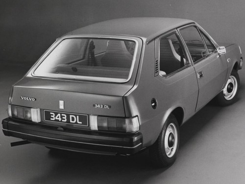 Характеристики автомобиля Volvo 343 1.4 MT GL (02.1979 - 11.1982): фото, вместимость, скорость, двигатель, топливо, масса, отзывы
