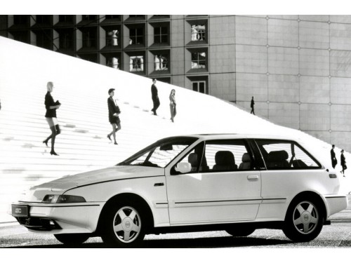 Характеристики автомобиля Volvo 480 1.7 MT Turbo (05.1991 - 04.1994): фото, вместимость, скорость, двигатель, топливо, масса, отзывы