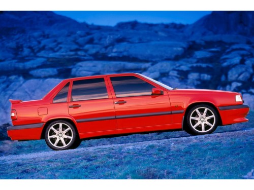 Характеристики автомобиля Volvo 850 2.4 MT 850 GLE (06.1991 - 07.1993): фото, вместимость, скорость, двигатель, топливо, масса, отзывы