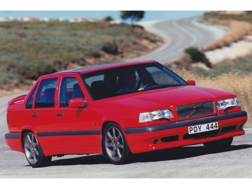 Характеристики автомобиля Volvo 850 2.3T MT 850 Т5 (08.1993 - 12.1996): фото, вместимость, скорость, двигатель, топливо, масса, отзывы