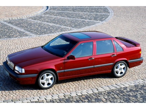 Характеристики автомобиля Volvo 850 2.4 MT 850 (08.1993 - 12.1996): фото, вместимость, скорость, двигатель, топливо, масса, отзывы
