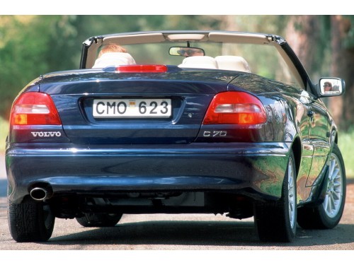Характеристики автомобиля Volvo C70 2.4T AT C70 Cabrio (10.1996 - 10.1999): фото, вместимость, скорость, двигатель, топливо, масса, отзывы