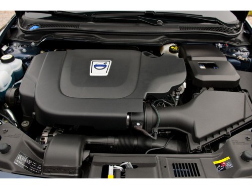 Характеристики автомобиля Volvo C70 2.0D MT D3 Momentum (11.2009 - 06.2013): фото, вместимость, скорость, двигатель, топливо, масса, отзывы