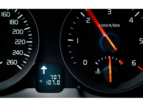 Характеристики автомобиля Volvo S40 2.0D AT FWD Kinetic (04.2007 - 04.2010): фото, вместимость, скорость, двигатель, топливо, масса, отзывы