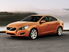 Volvo S60 2.0 D3 Geartronic Kinetic (05.2012 - 07.2013)