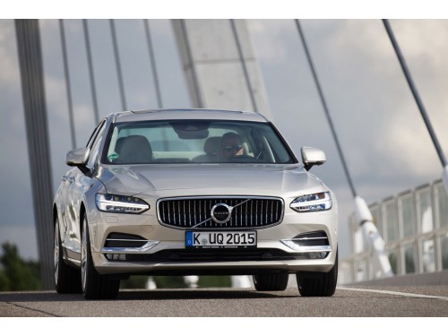 Характеристики автомобиля Volvo S90 2.0 D4 MT Inscription (10.2016 - 08.2020): фото, вместимость, скорость, двигатель, топливо, масса, отзывы
