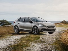 Volvo V40 1.5 T3 Drive-E AT Cross Country Kinetic (03.2017 - 06.2019)