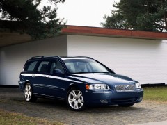 Volvo V70 2.4D D5 AT AWD Momentum (05.2004 - 11.2005)