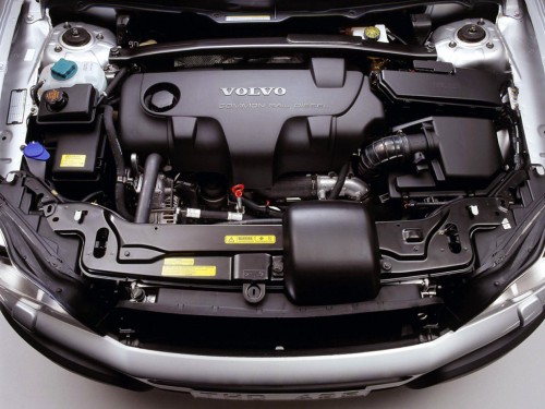 Характеристики автомобиля Volvo XC90 4.4 AT 4WD Base 7 мест (05.2005 - 08.2006): фото, вместимость, скорость, двигатель, топливо, масса, отзывы