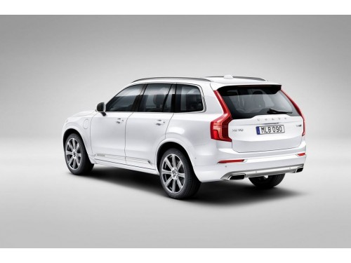 Характеристики автомобиля Volvo XC90 2.0 D5 AT Momentum (7 seats) (11.2014 - 06.2015): фото, вместимость, скорость, двигатель, топливо, масса, отзывы