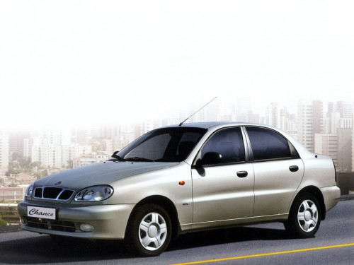 Характеристики автомобиля ЗАЗ Шанс 1.4 AT SX (09.2008 - 09.2012): фото, вместимость, скорость, двигатель, топливо, масса, отзывы